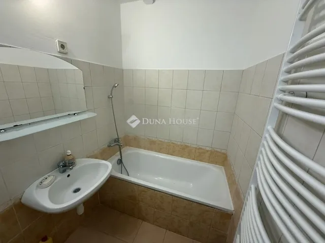Eladó lakás Pécs 88 nm