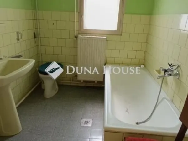 Eladó ház Bóly 181 nm