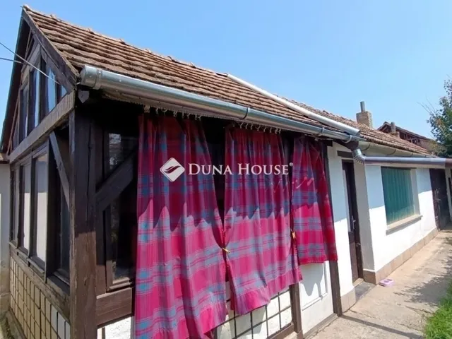 Eladó ház Bóly 181 nm