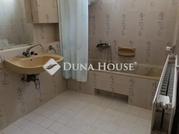 Eladó ház Bóly 181 nm