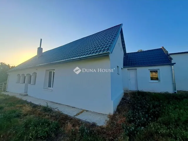 Eladó ház Baksa 81 nm