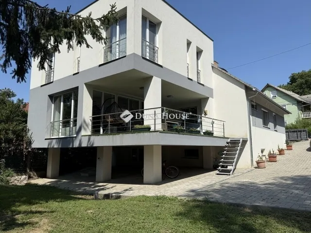 Eladó ház Szalánta 301 nm