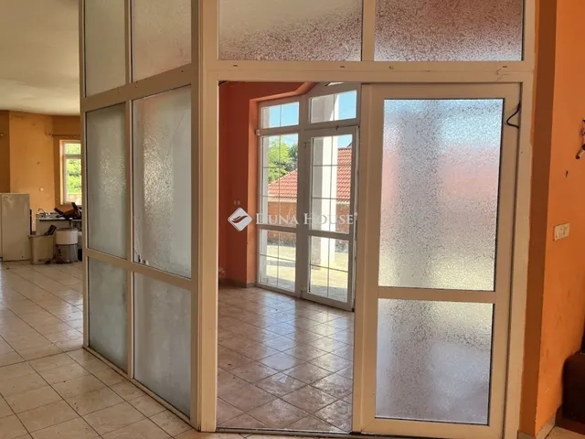 Eladó ház Pécs 720 nm