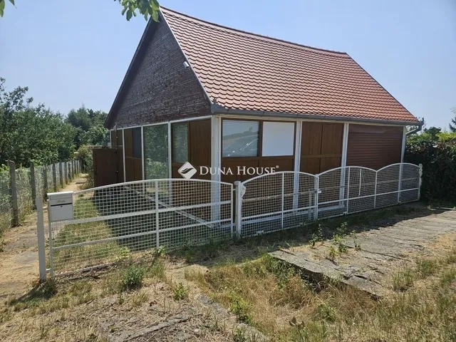 Eladó ház Pogány 285 nm