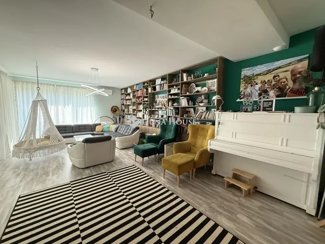 Eladó ház Szalánta 301 nm