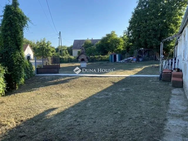 Eladó ház Baksa 90 nm