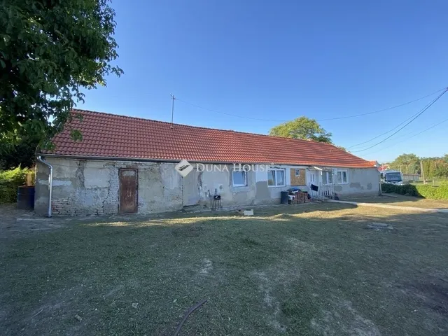 Eladó ház Baksa 90 nm