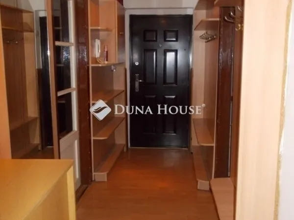 Eladó lakás Pécs 68 nm