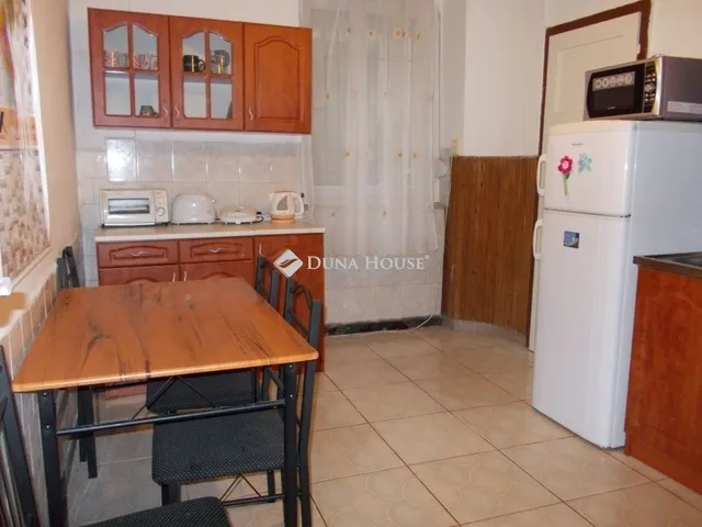 Eladó lakás Pécs 68 nm