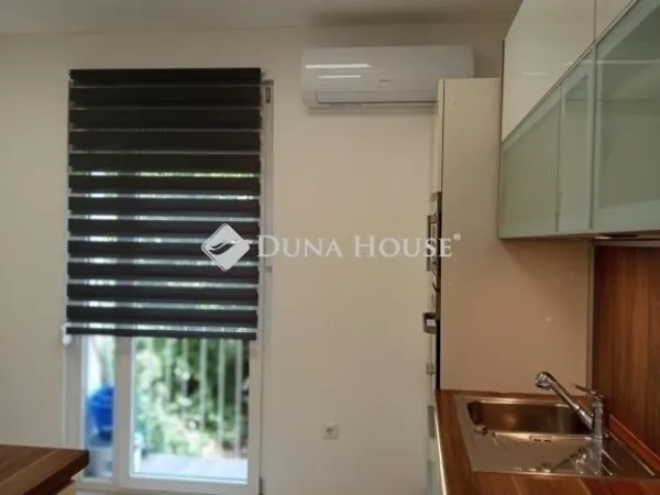 Eladó lakás Komló 56 nm