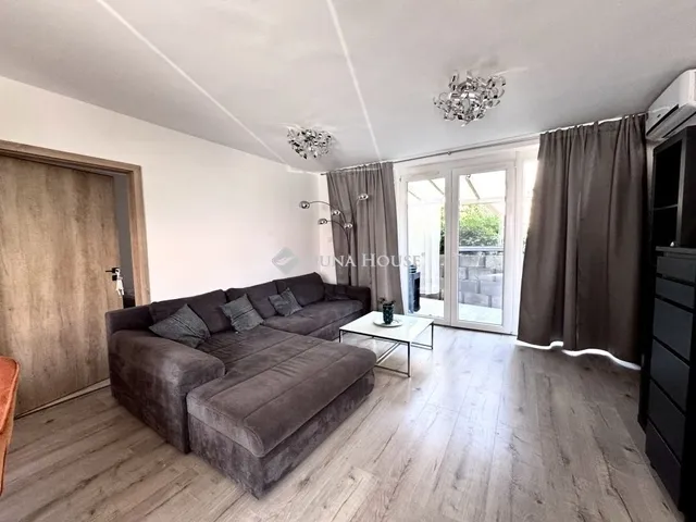 Eladó lakás Pécs 73 nm