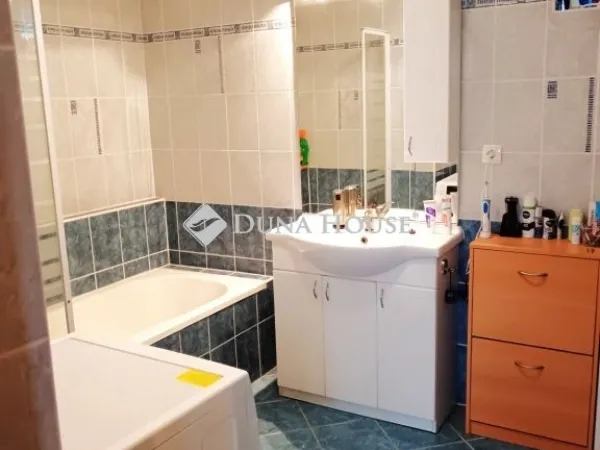 Eladó ház Kozármisleny 77 nm