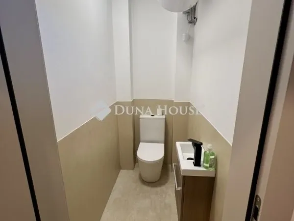 Eladó ház Pécs, Kismélyvölgy 146 nm