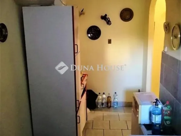 Eladó lakás Komló 54 nm