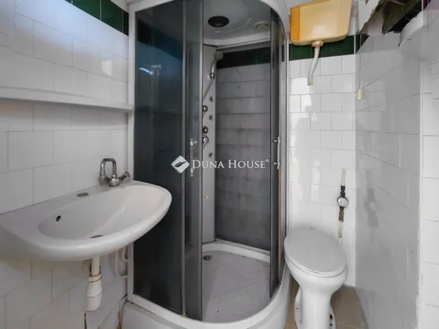 Eladó ház Szekszárd 500 nm