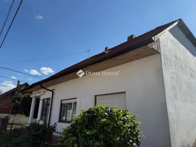 Eladó ház Pécs, Uránváros 265 nm