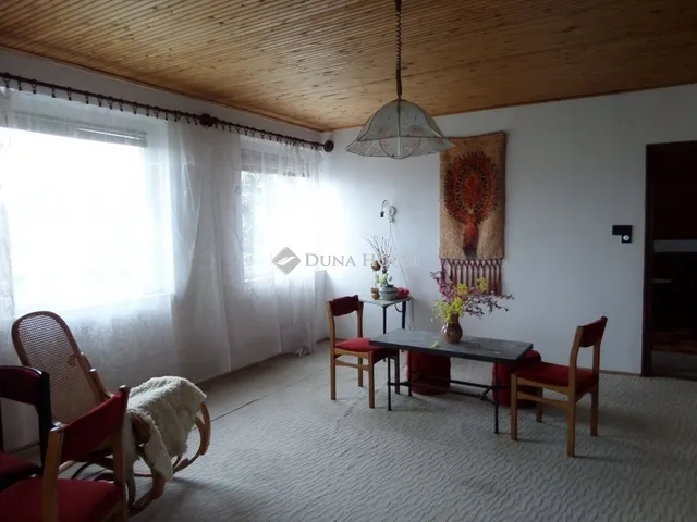 Eladó ház Komló 336 nm