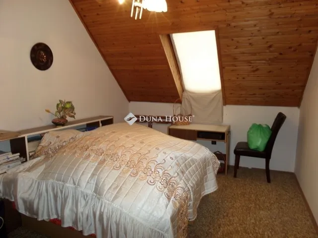 Eladó ház Komló 336 nm