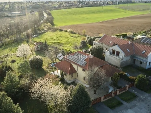 Eladó ház Nagykozár 160 nm