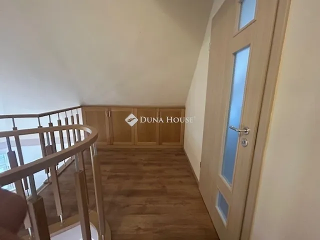 Eladó lakás Pécs 102 nm