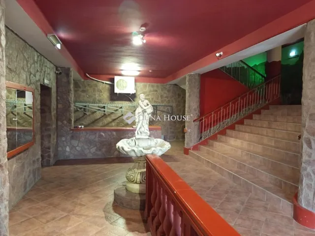 Eladó kereskedelmi és ipari ingatlan Komló 1090 nm