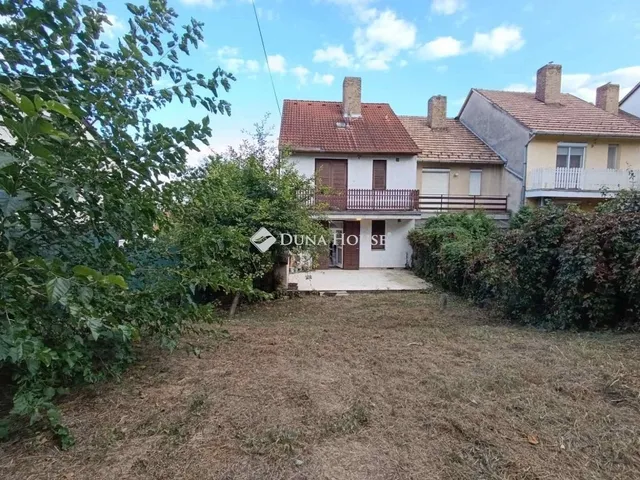 Eladó lakás Szekszárd 185 nm