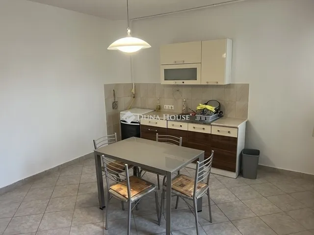 Eladó lakás Pécs 85 nm