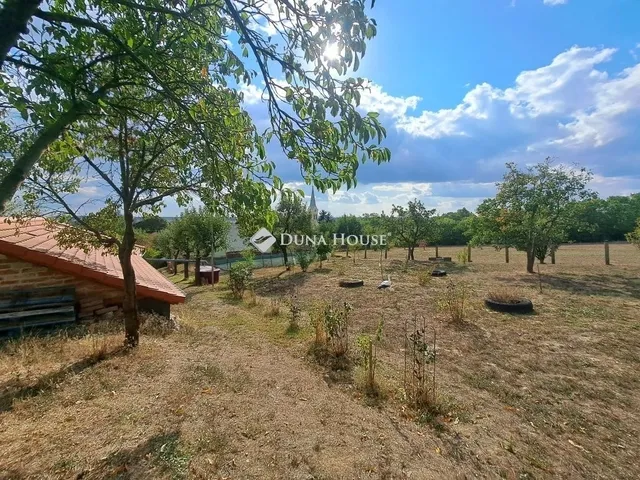 Eladó ház Nagyharsány 190 nm