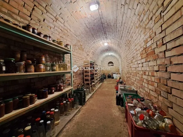 Eladó ház Nagyharsány 190 nm