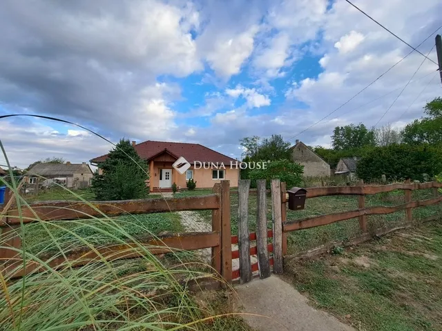 Eladó ház Siklós 145 nm