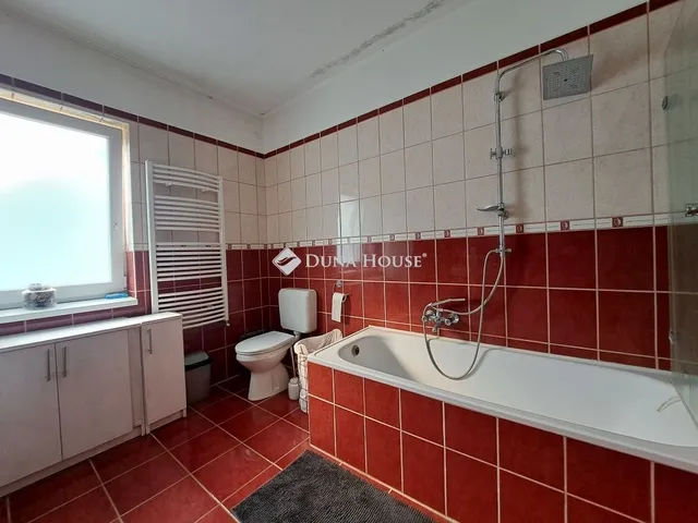 Eladó ház Siklós 145 nm