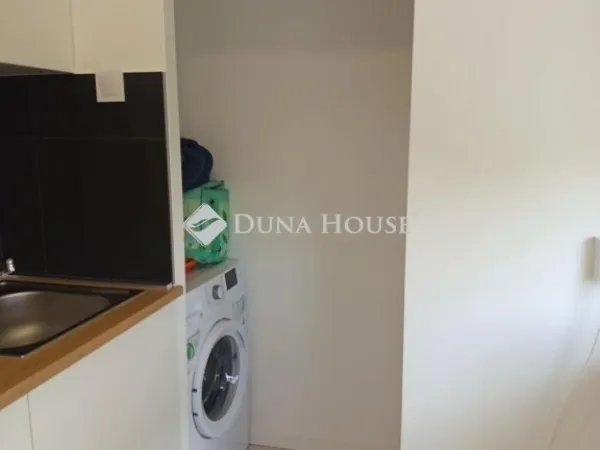 Eladó lakás Komló 51 nm