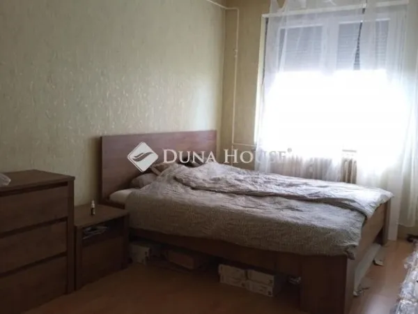 Eladó lakás Komló 51 nm