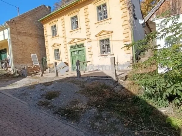 Eladó üdülő és hétvégi ház Mohács 97 nm