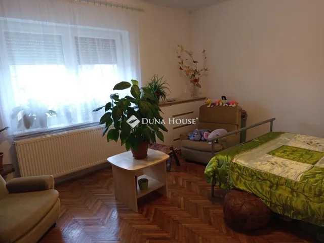 Eladó ház Komló 60 nm