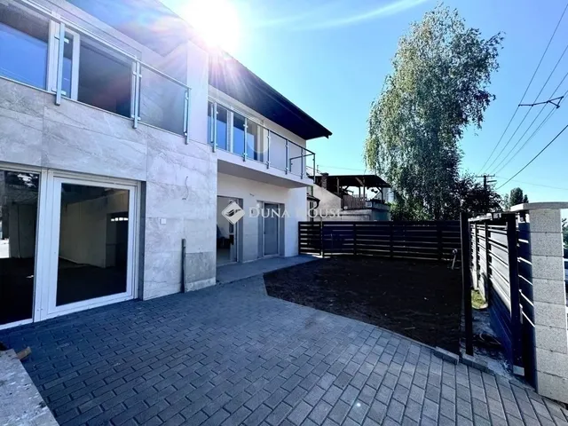 Eladó lakás Pécs 92 nm