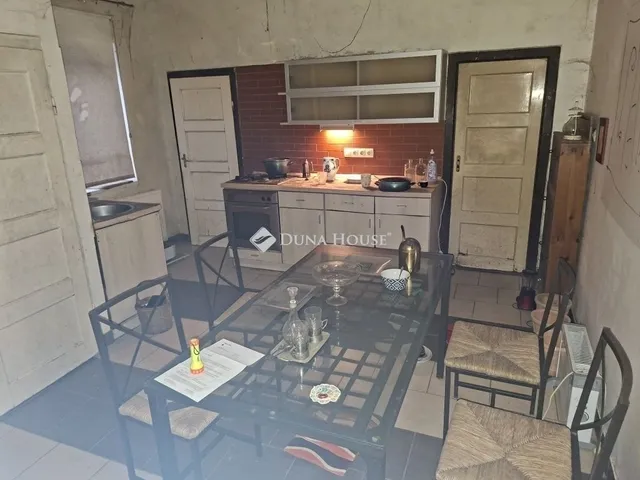 Eladó lakás Pécs 79 nm