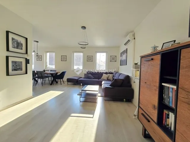 Eladó lakás Pécs 97 nm