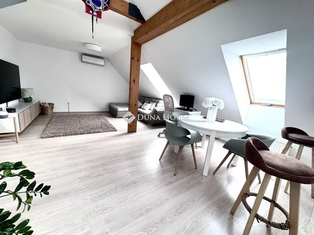 Eladó lakás Pécs 116 nm