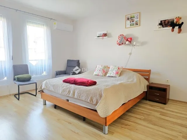 Eladó lakás Pécs 71 nm