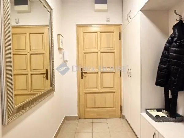 Eladó lakás Pécs 71 nm