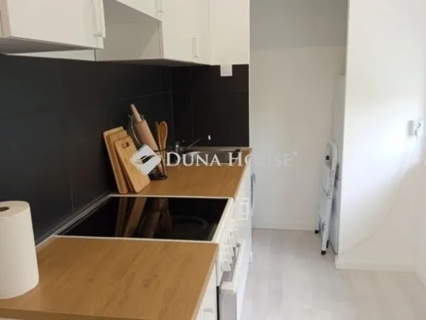 Eladó lakás Komló 51 nm