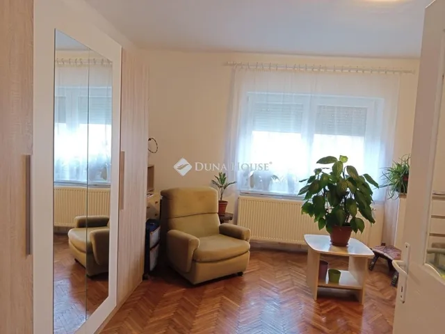 Eladó ház Komló 60 nm