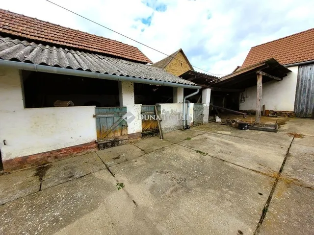 Eladó ház Udvar 91 nm