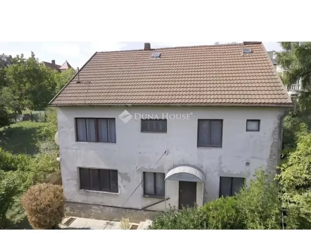 Eladó ház Pécs 264 nm