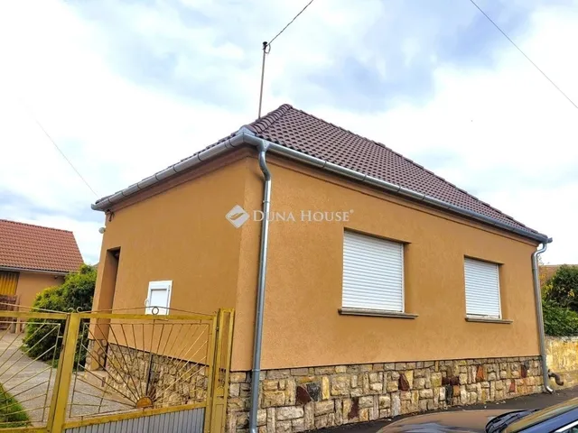 Eladó ház Udvar 91 nm