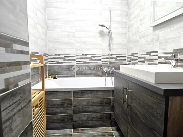 Eladó lakás Pécs 67 nm