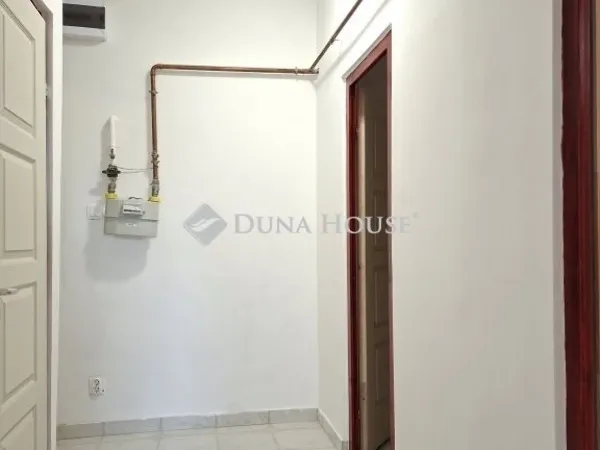 Eladó lakás Komló 51 nm