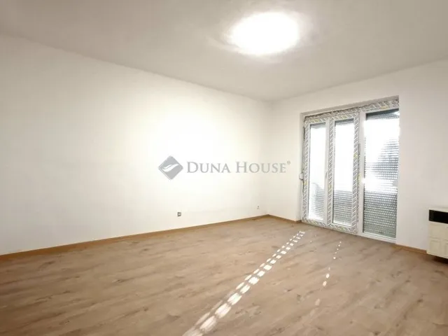 Eladó lakás Komló 51 nm