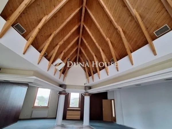 Eladó ház Villány 270 nm